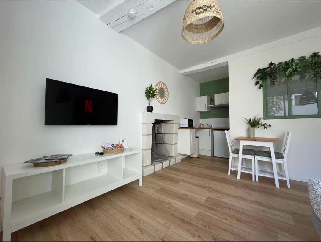 Appartement Chaleureux Blere Extérieur photo